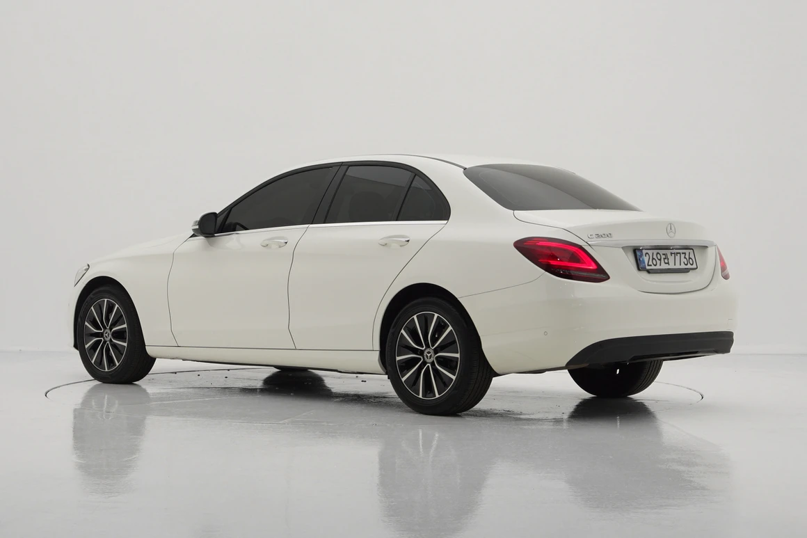 Mercedes-Benz C-Class - Фото 4