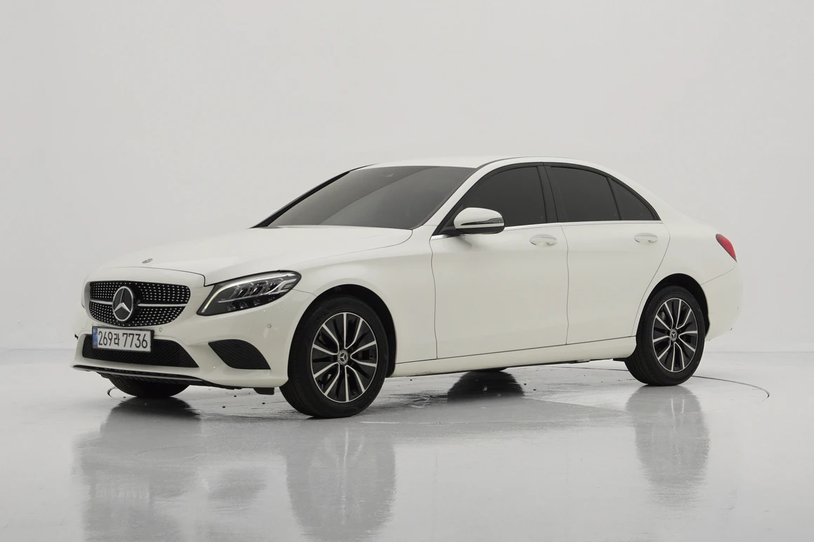 Mercedes-Benz C-Class - Фото 2