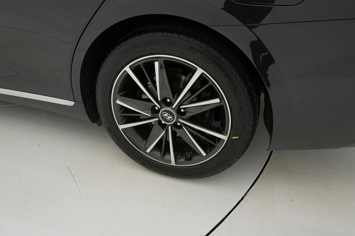 Hyundai Grandeur - Фото 40