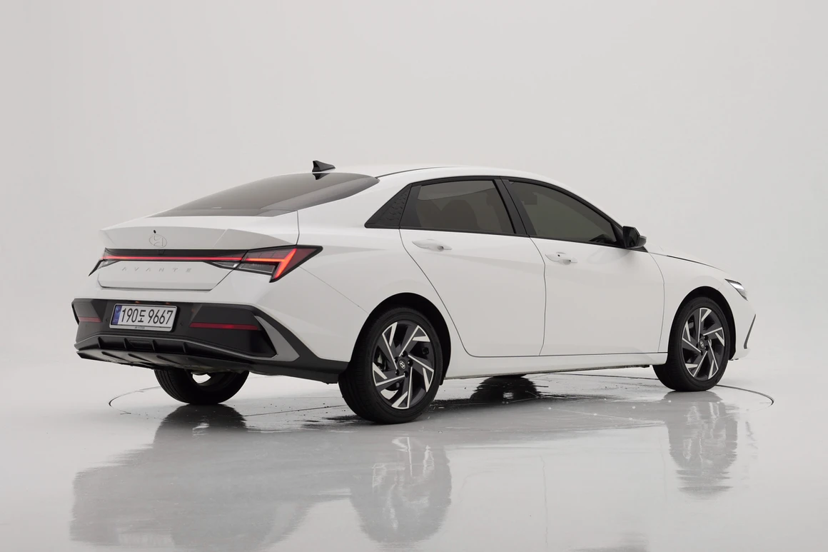 Hyundai Avante - Фото 6