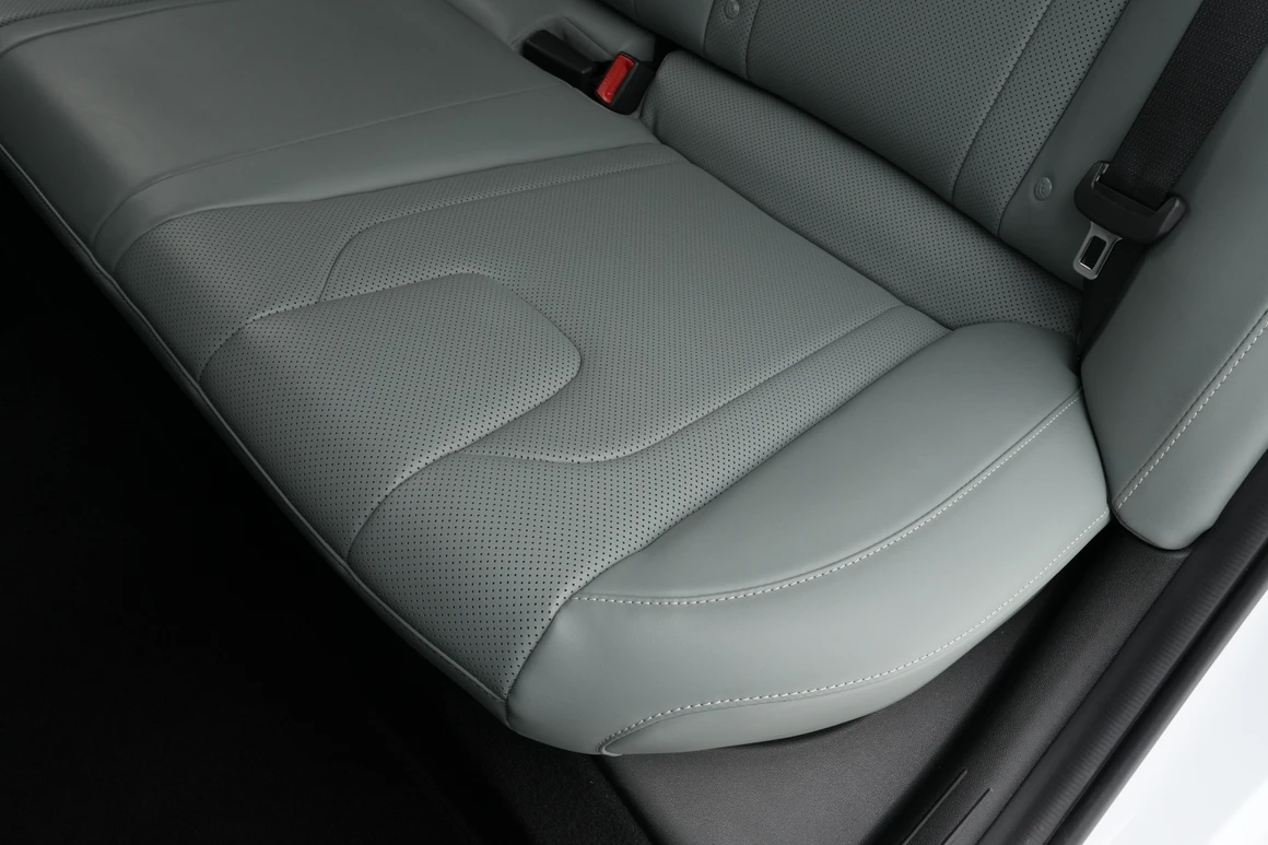 Hyundai Avante - Фото 31