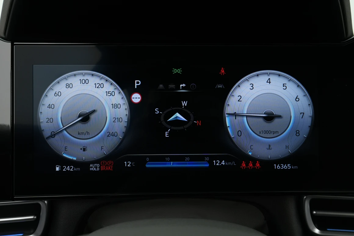 Hyundai Avante - Фото 25