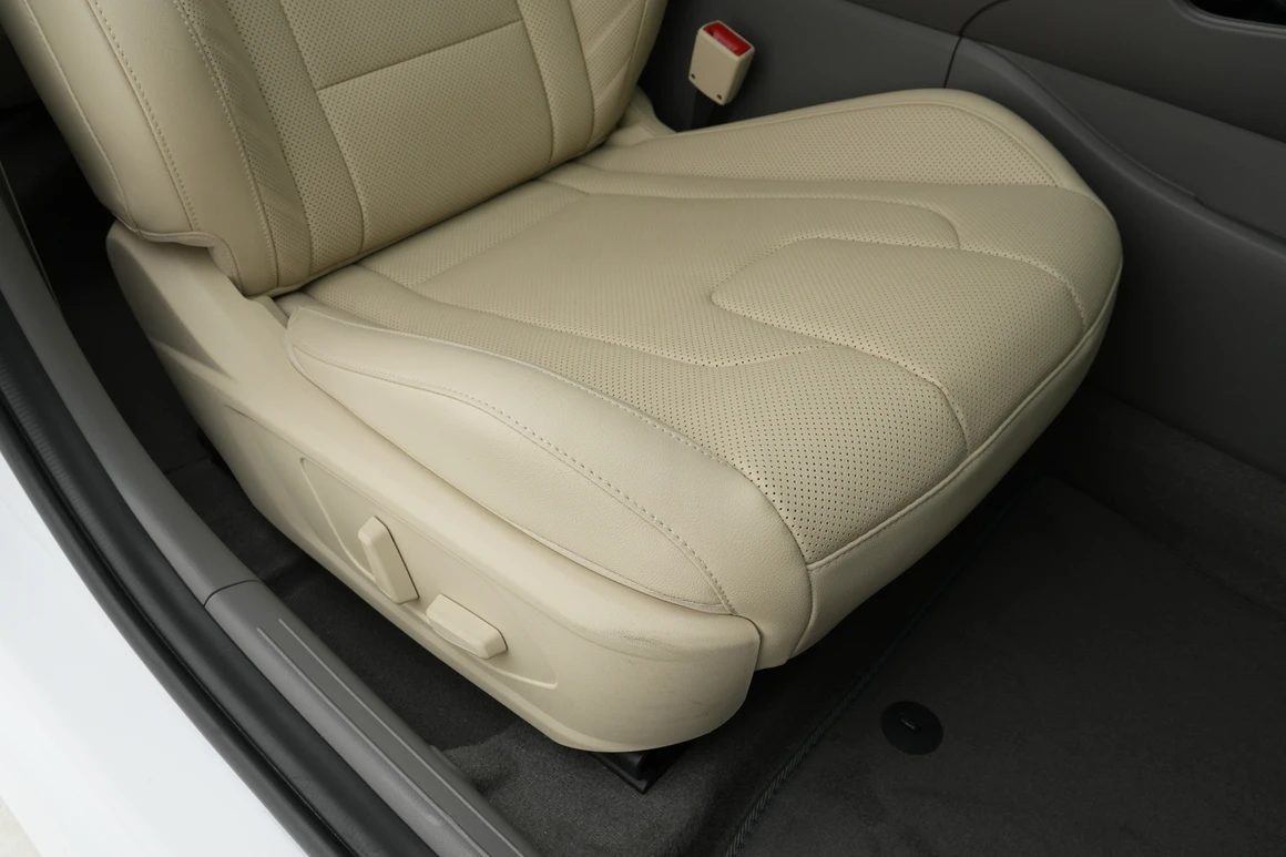 Hyundai Avante - Фото 28