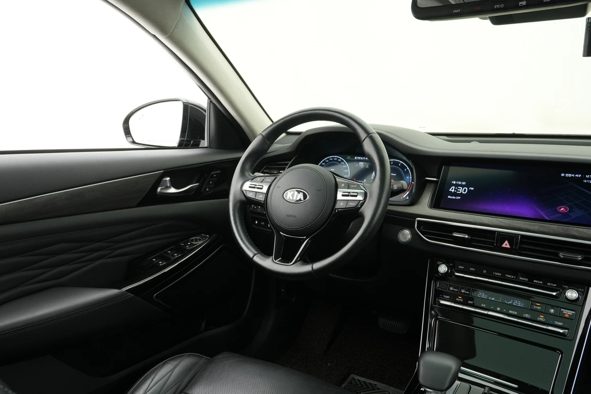 Kia K7 - Фото 17