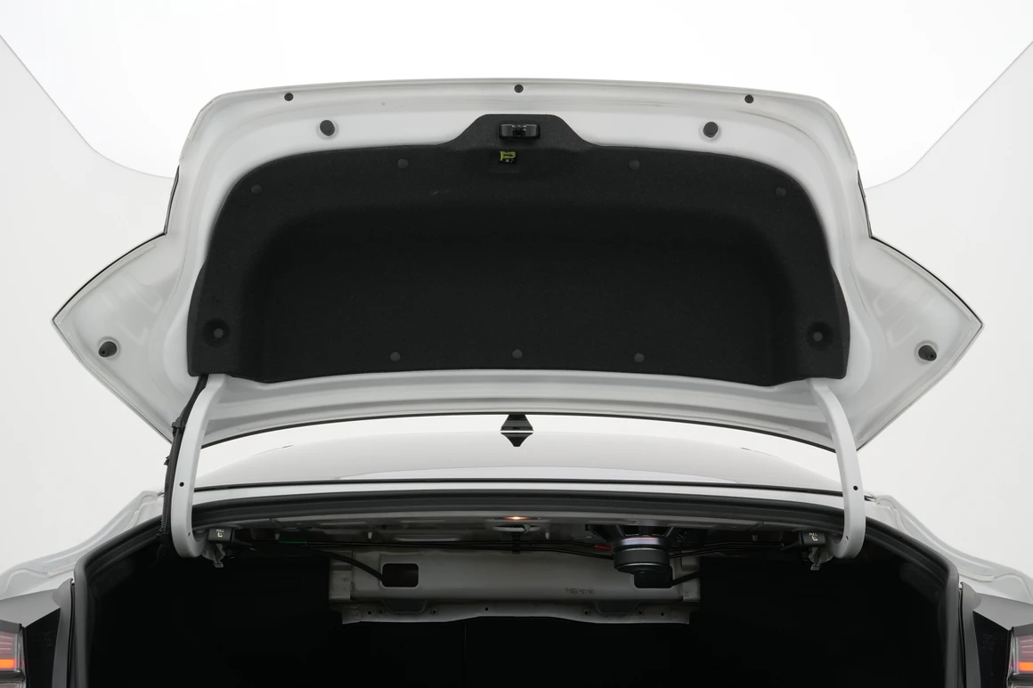 Hyundai Avante - Фото 34