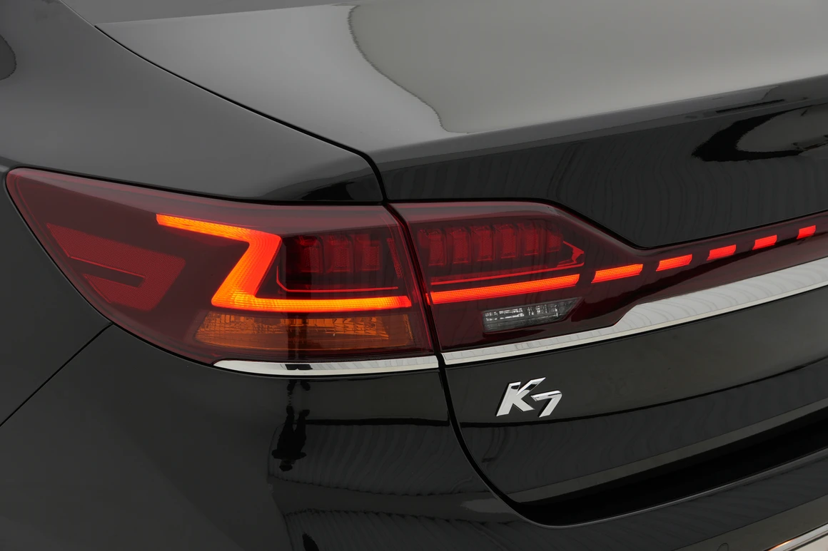 Kia K7 - Фото 11