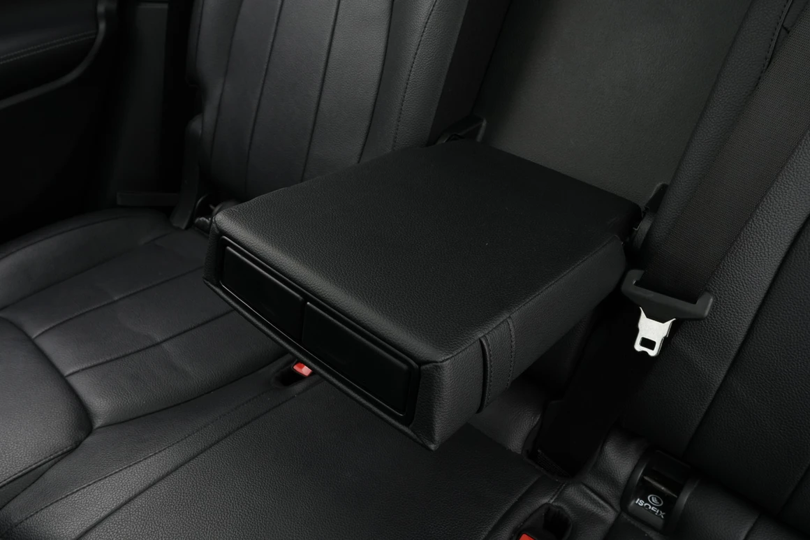 Mercedes-Benz GLB-Class - Фото 32