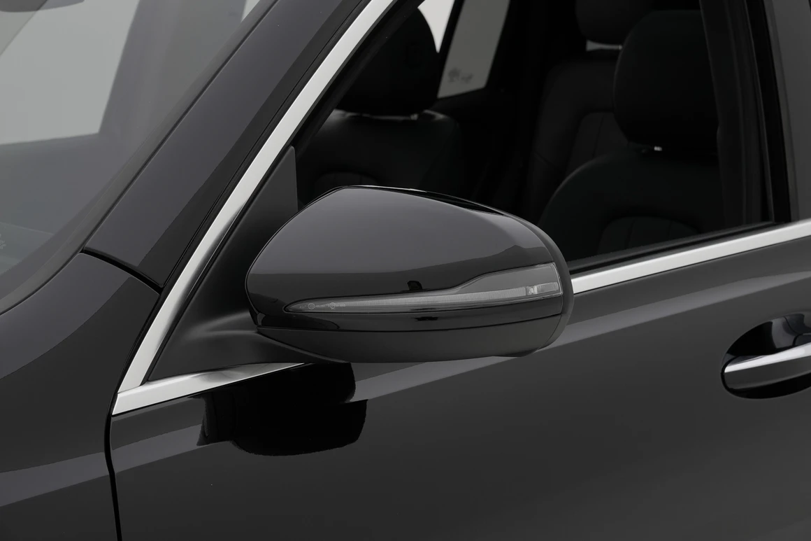 Mercedes-Benz GLB-Class - Фото 10