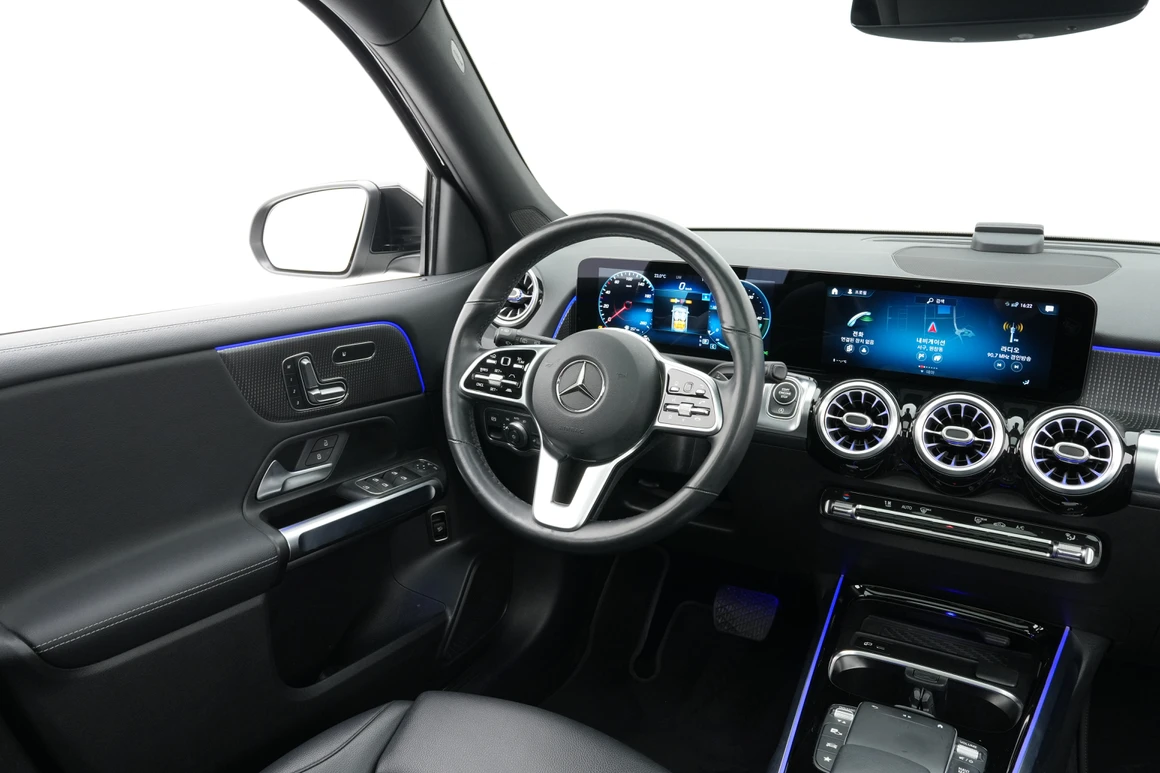 Mercedes-Benz GLB-Class - Фото 17