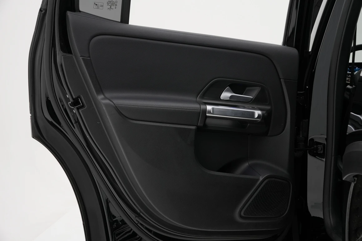 Mercedes-Benz GLB-Class - Фото 20