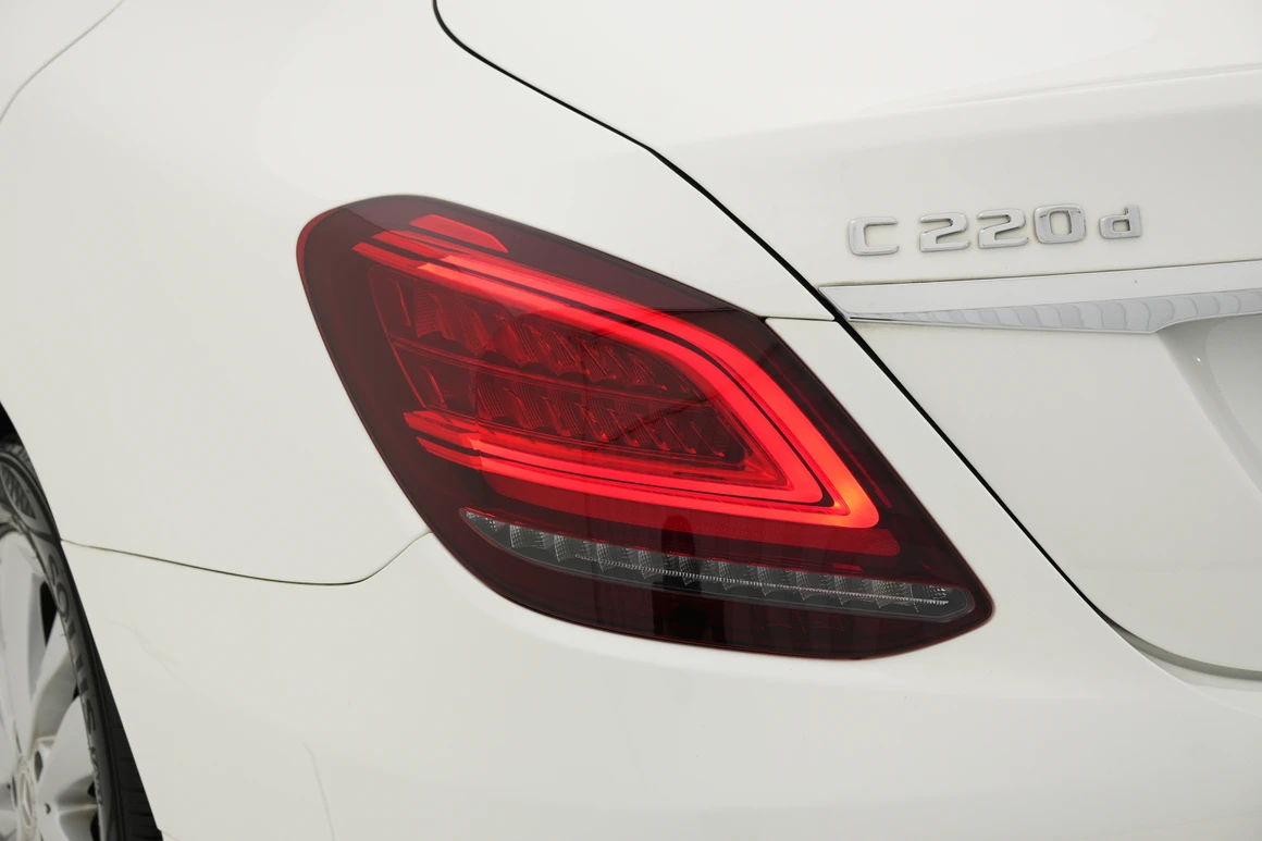 Mercedes-Benz C-Class - Фото 11