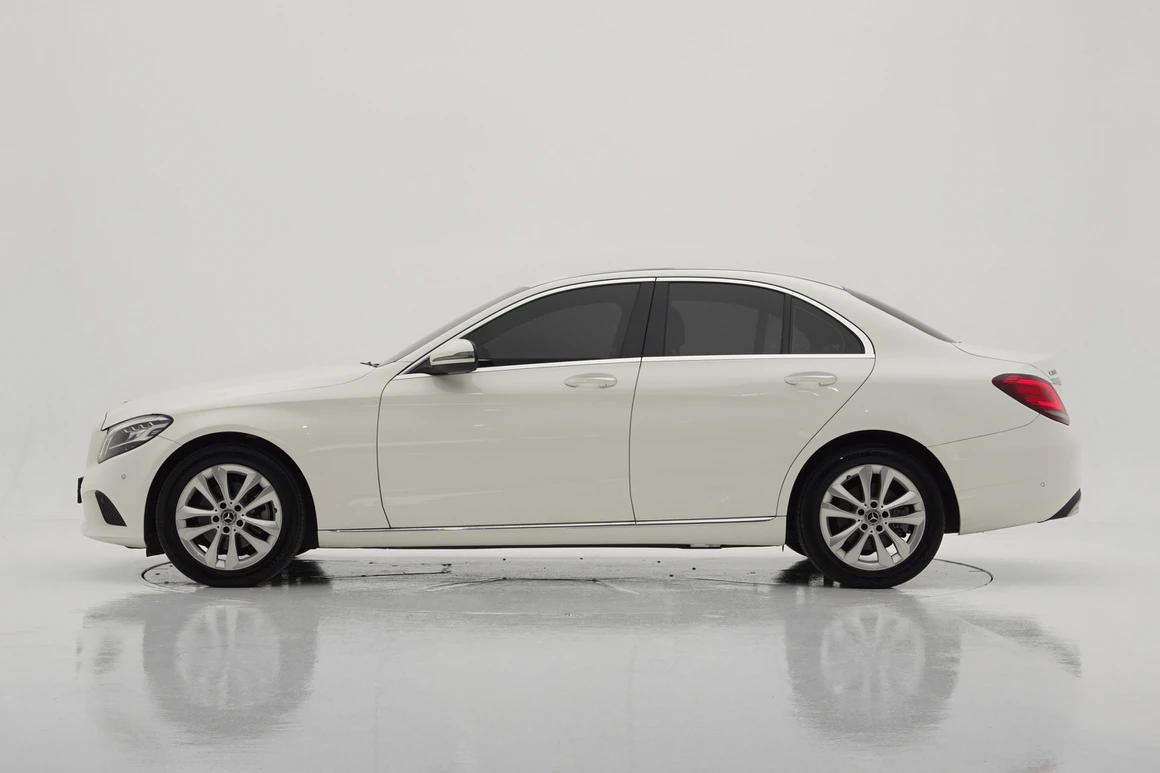 Mercedes-Benz C-Class - Фото 3