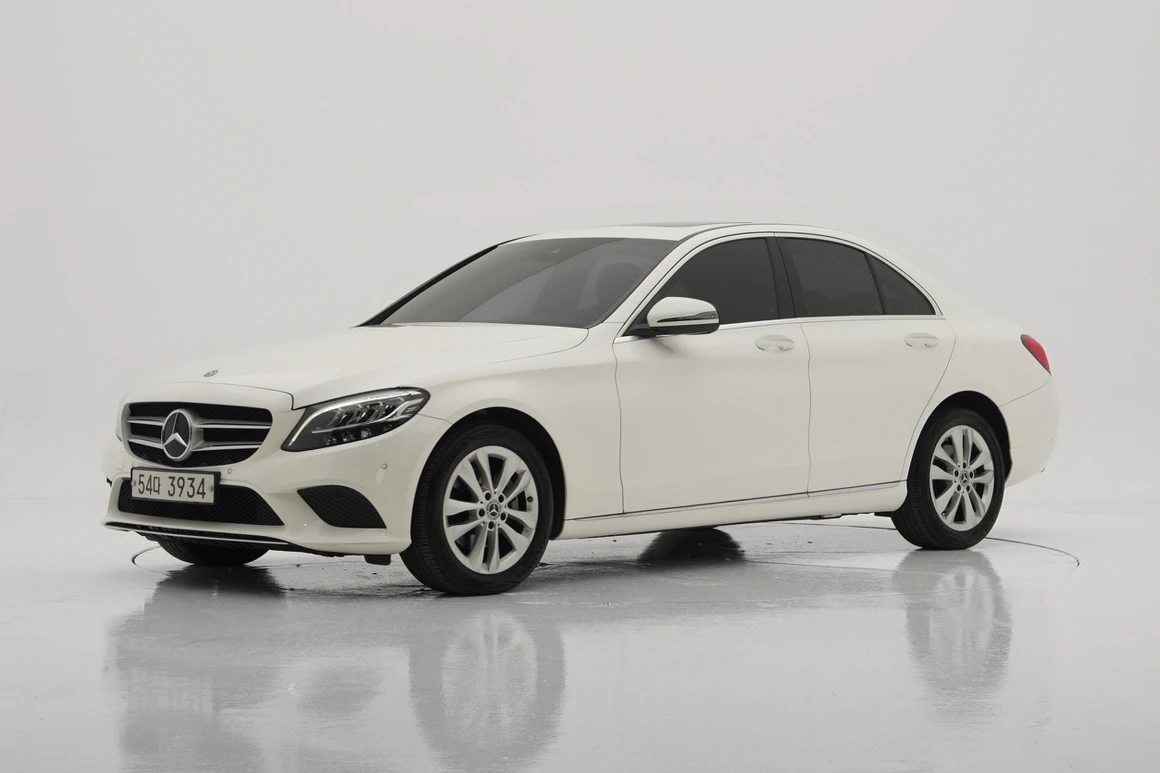 Mercedes-Benz C-Class - Фото 2