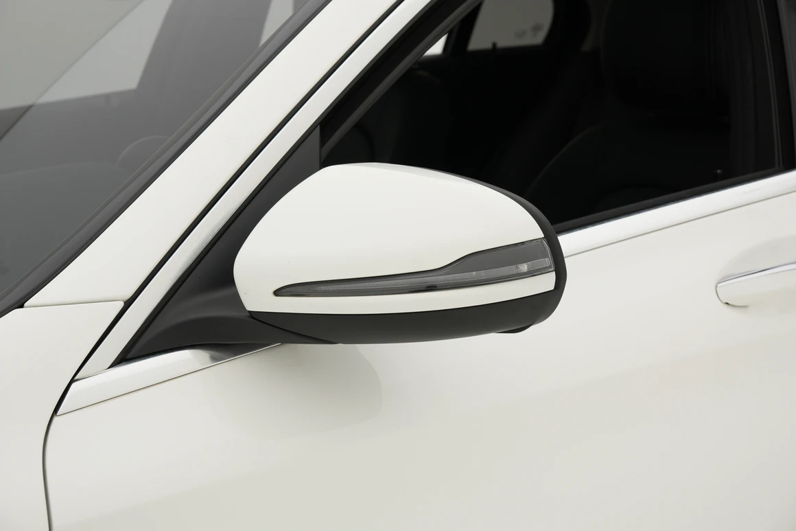 Mercedes-Benz C-Class - Фото 10