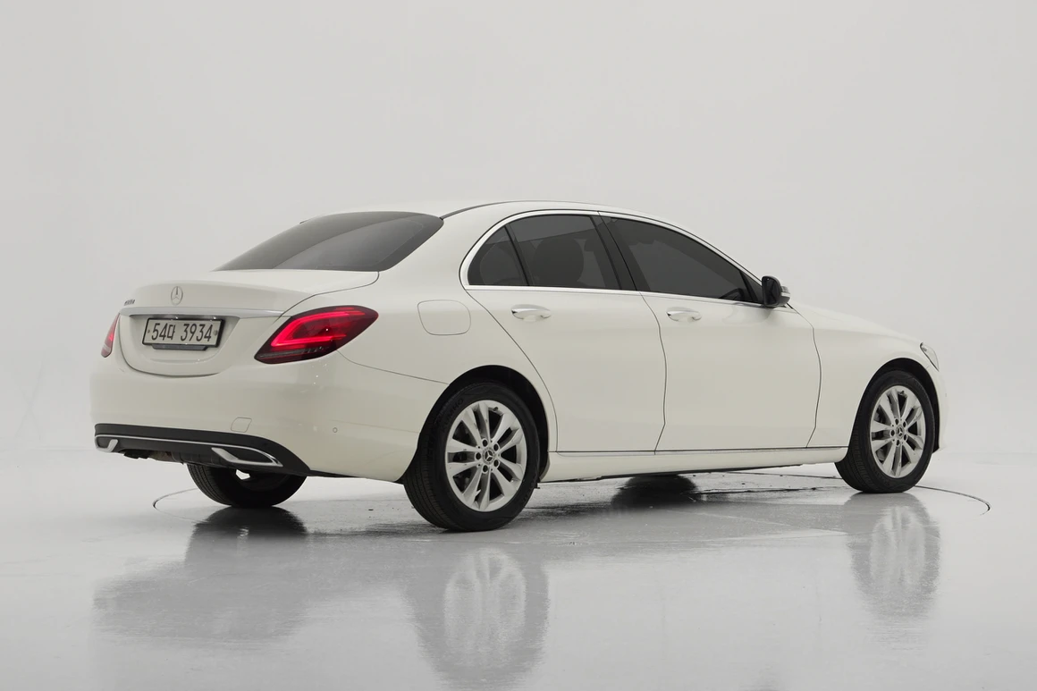 Mercedes-Benz C-Class - Фото 6