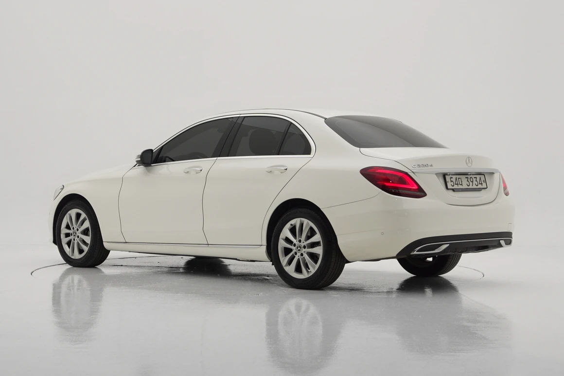 Mercedes-Benz C-Class - Фото 4