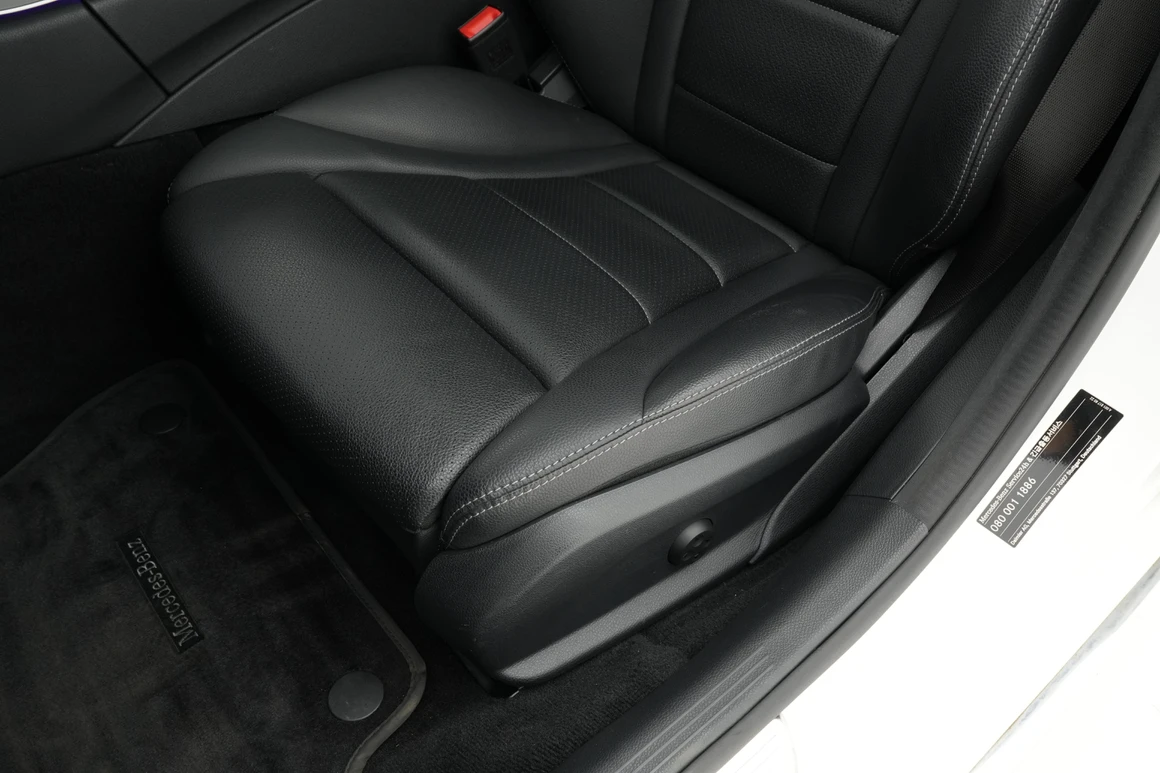 Mercedes-Benz C-Class - Фото 23
