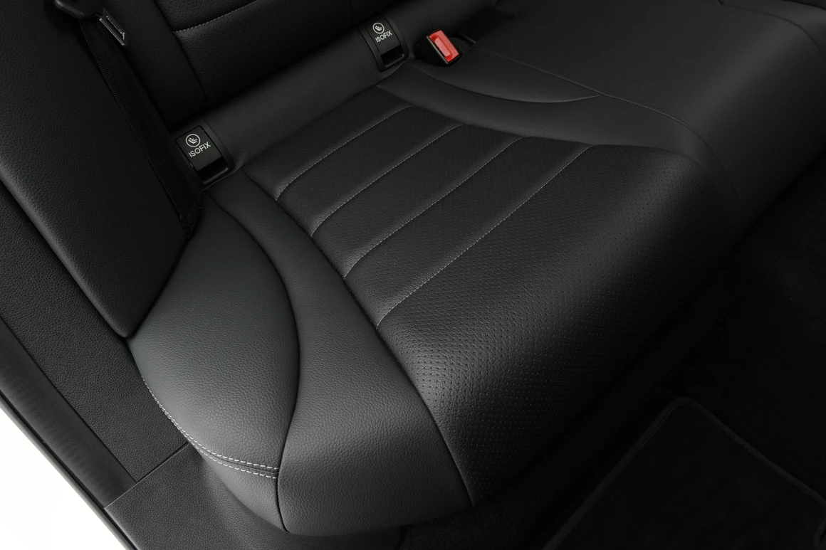 Mercedes-Benz C-Class - Фото 30