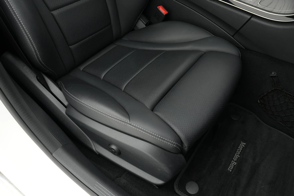 Mercedes-Benz C-Class - Фото 28