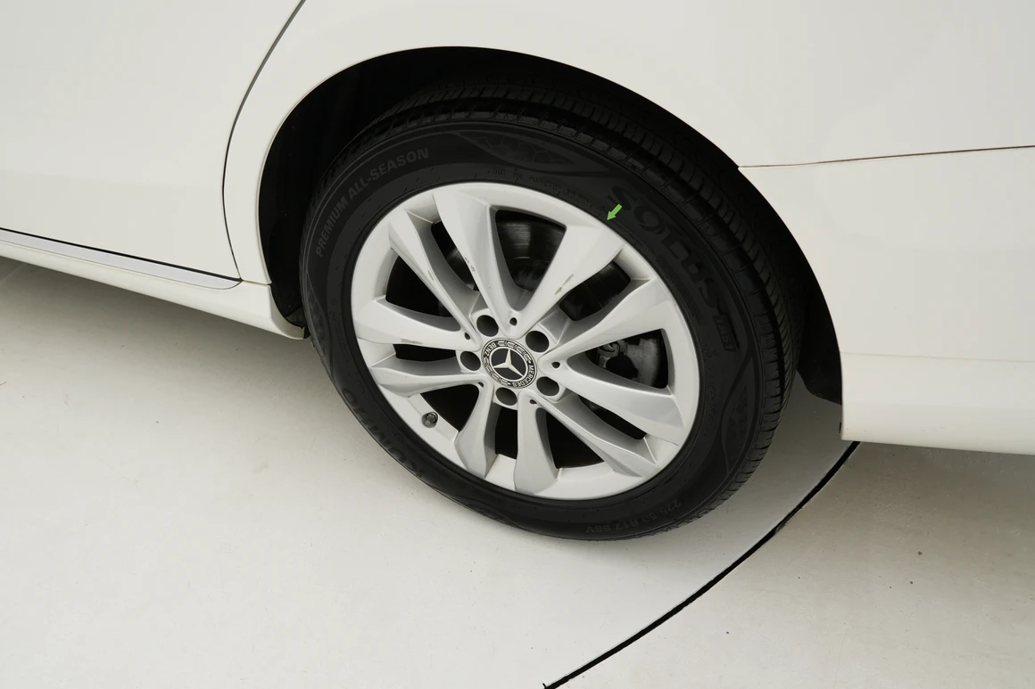 Mercedes-Benz C-Class - Фото 42
