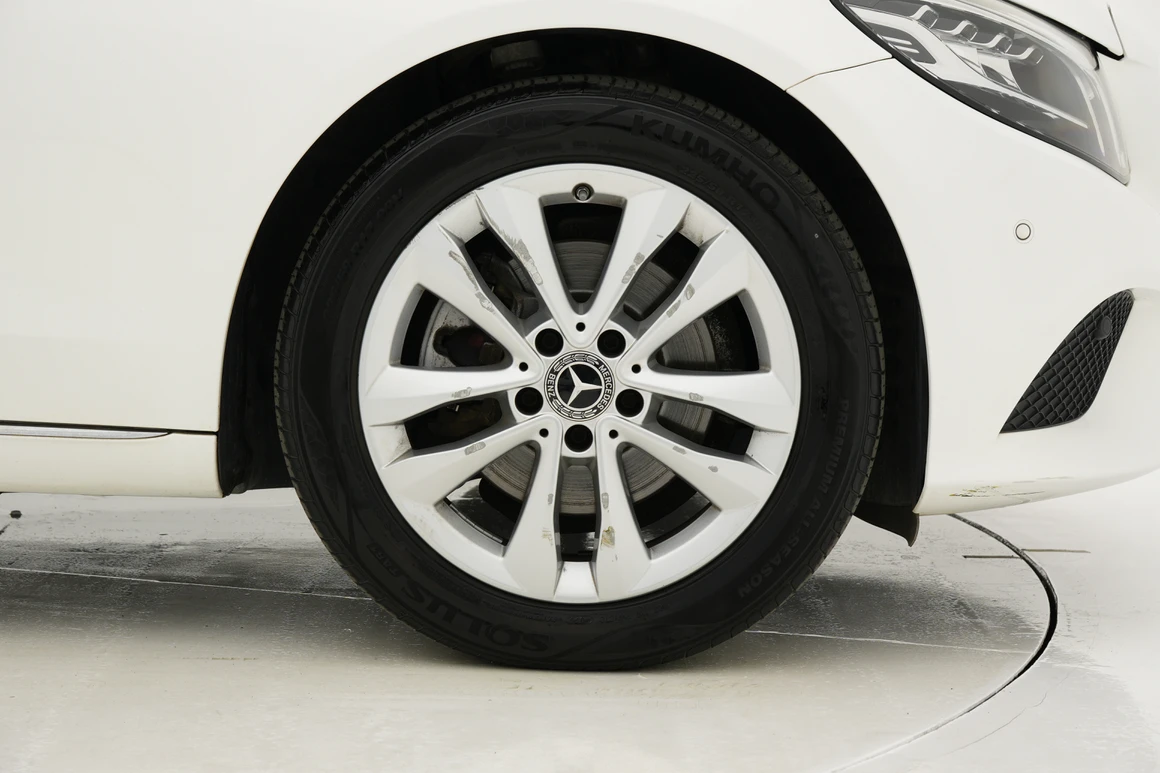Mercedes-Benz C-Class - Фото 16