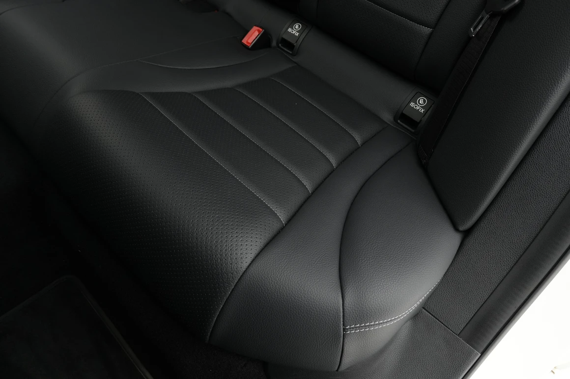 Mercedes-Benz C-Class - Фото 31