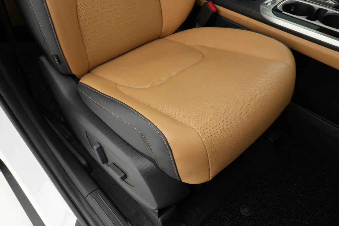 Kia Carnival - Фото 28