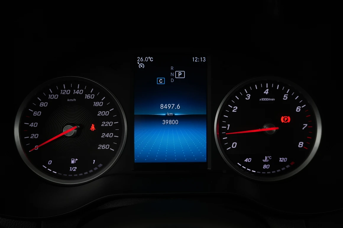 Mercedes-Benz C-Class - Фото 25