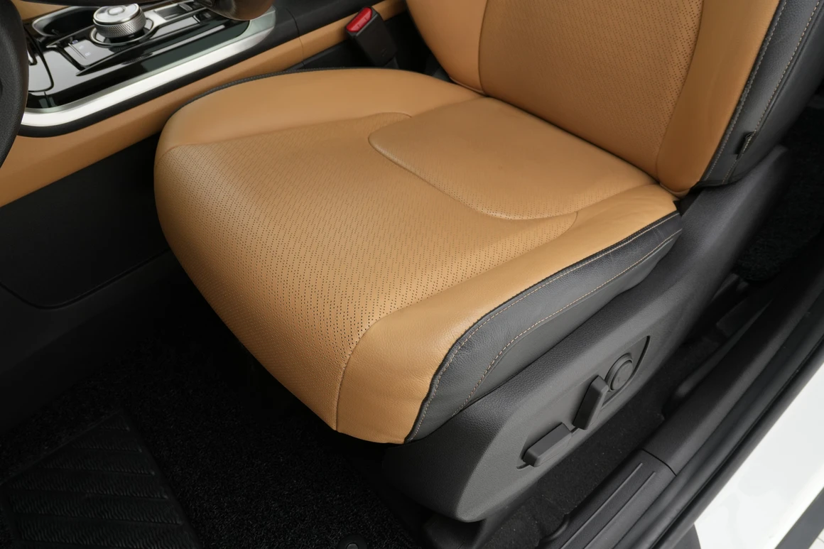 Kia Carnival - Фото 23