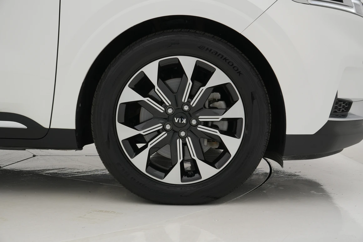 Kia Carnival - Фото 16