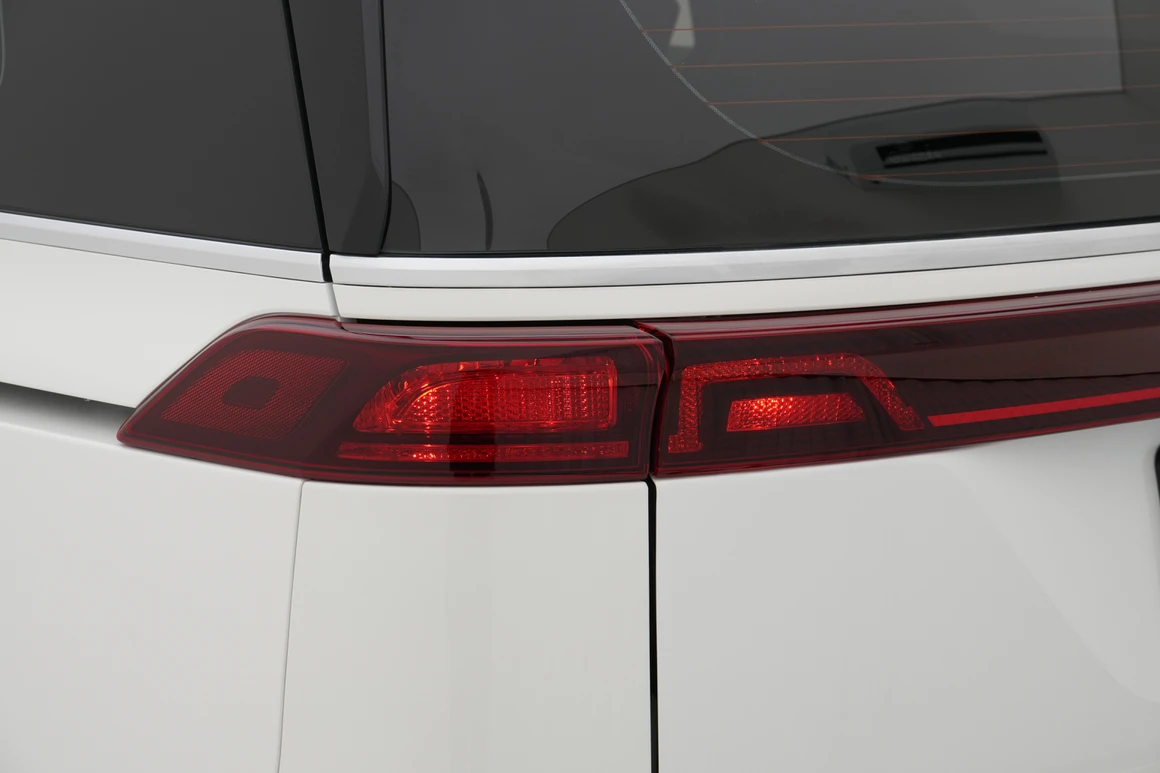 Kia Carnival - Фото 11