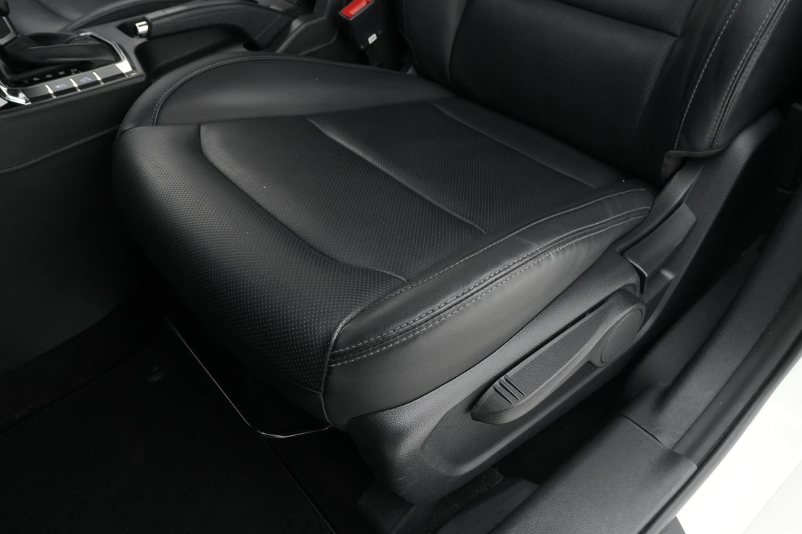 KG Mobility (Ssangyong) Korando - Фото 23