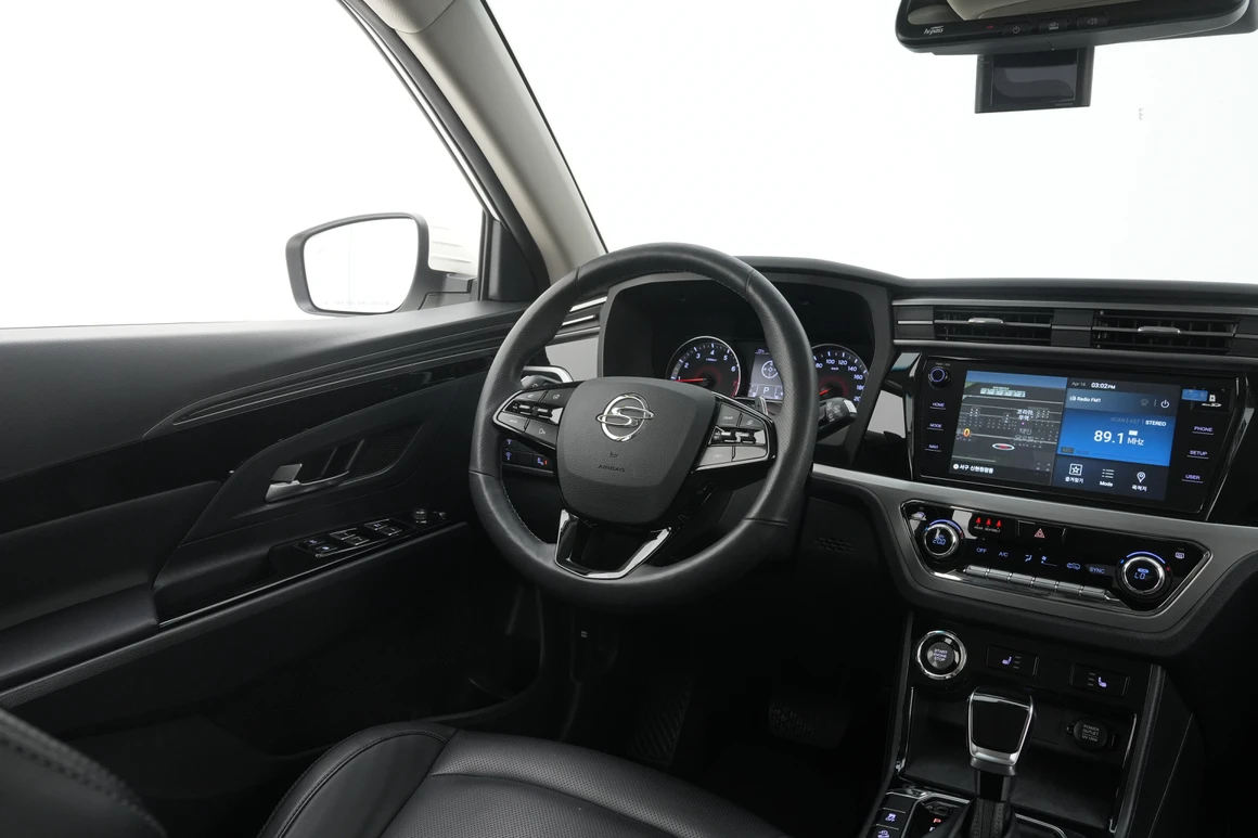 KG Mobility (Ssangyong) Korando - Фото 17