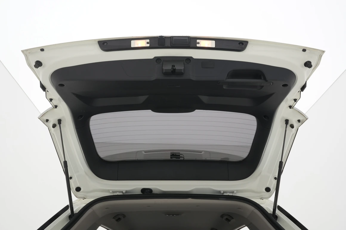 KG Mobility (Ssangyong) Korando - Фото 34