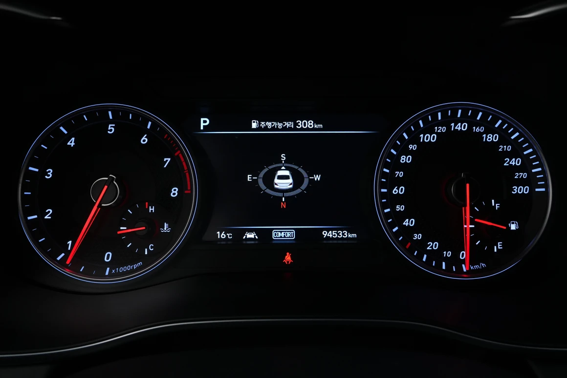 Genesis G70 - Фото 26