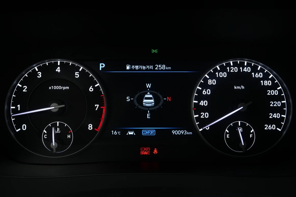 Genesis G90 - Фото 26
