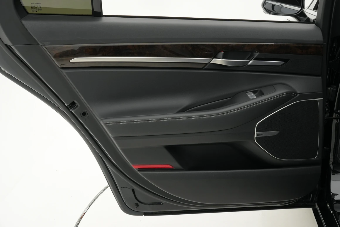 Genesis G90 - Фото 20