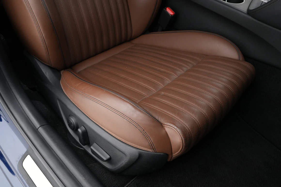Genesis G70 - Фото 29