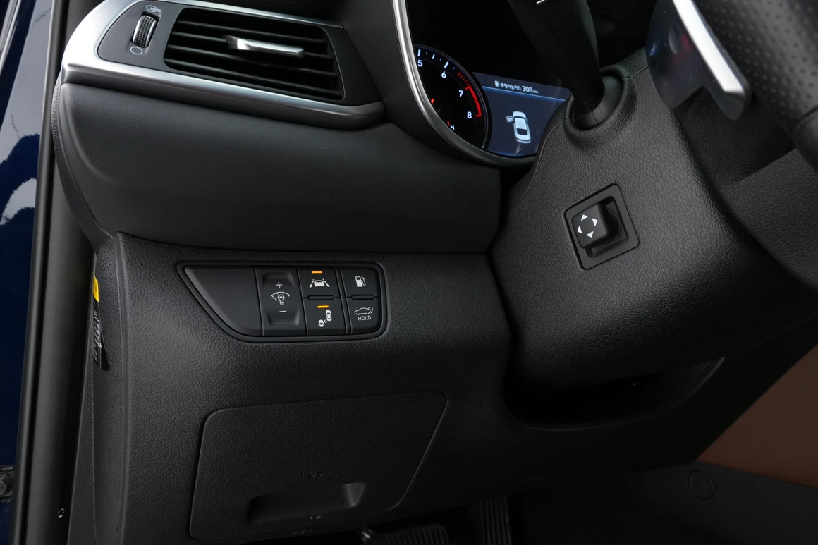 Genesis G70 - Фото 24