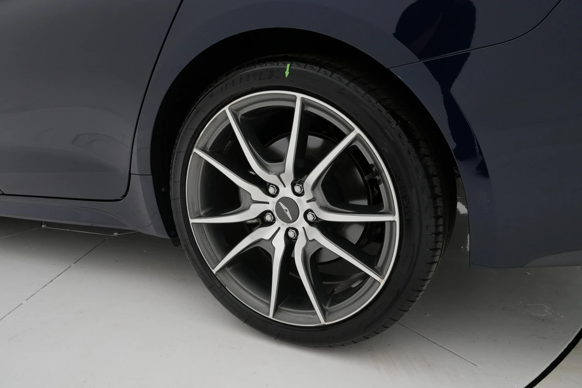 Genesis G70 - Фото 48