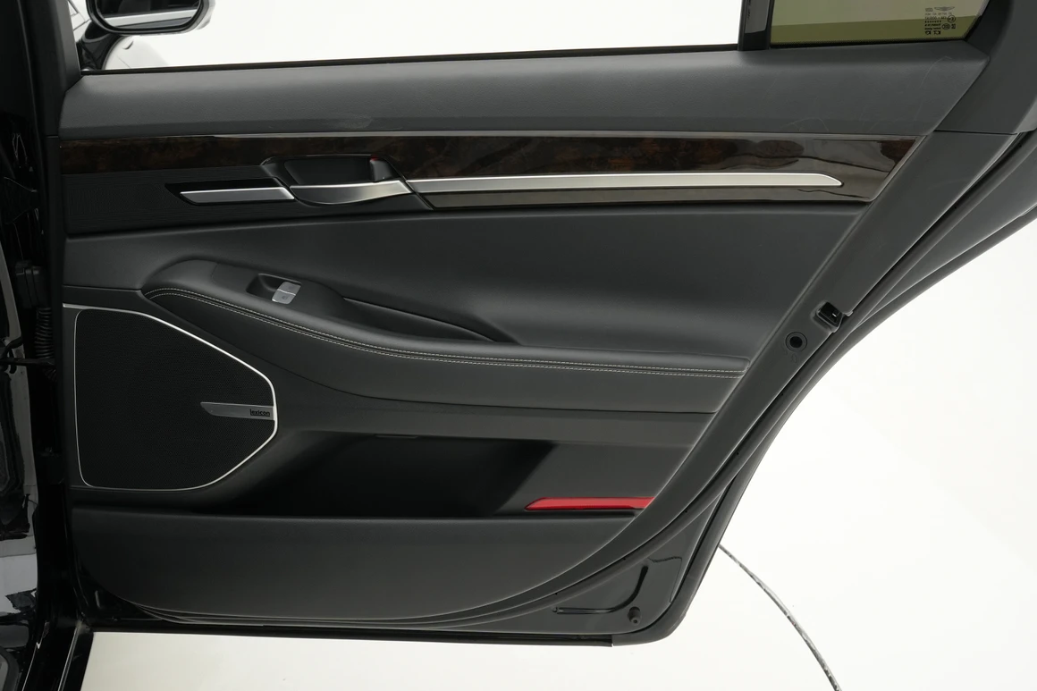 Genesis G90 - Фото 21