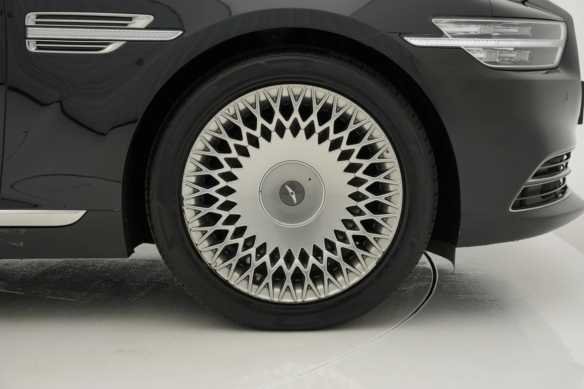 Genesis G90 - Фото 16