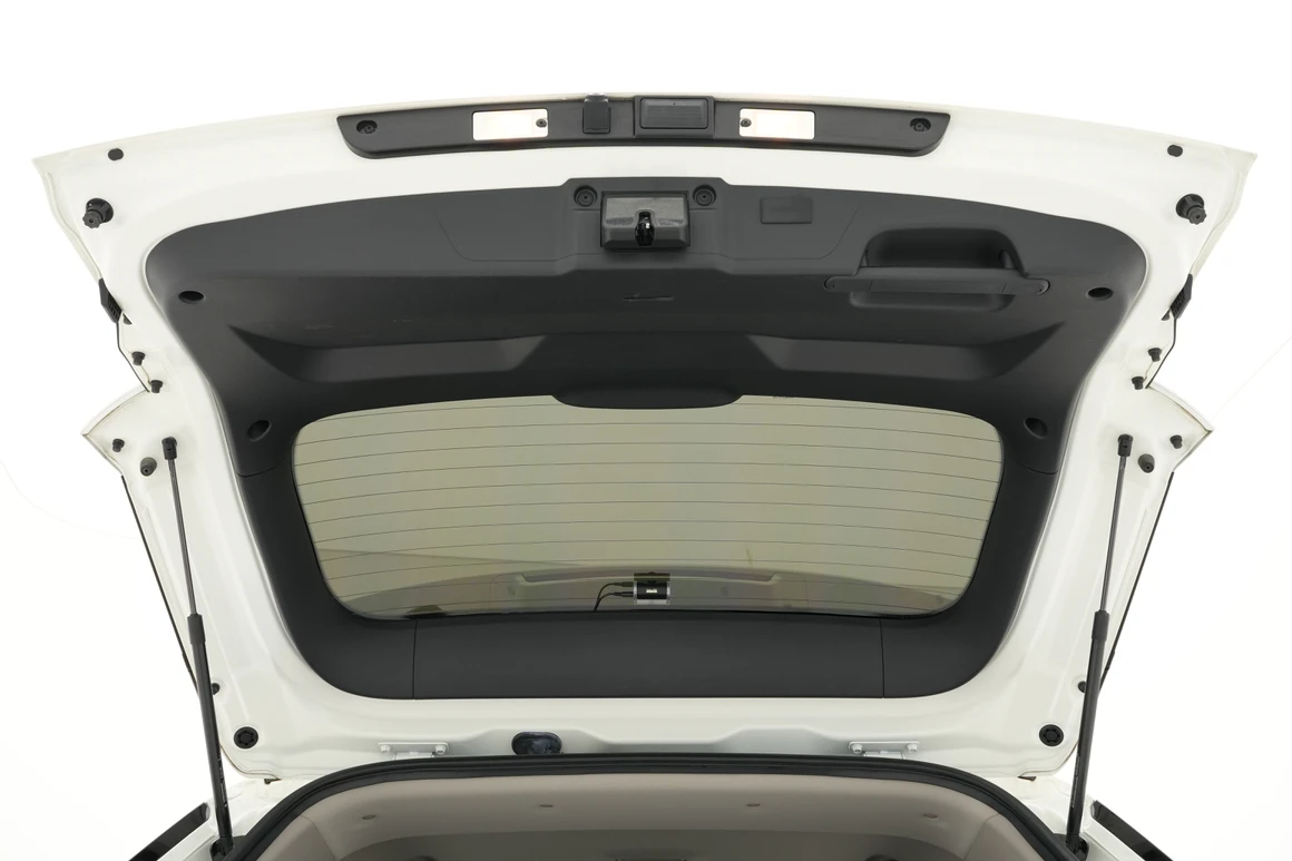 KG Mobility (Ssangyong) Korando - Фото 34