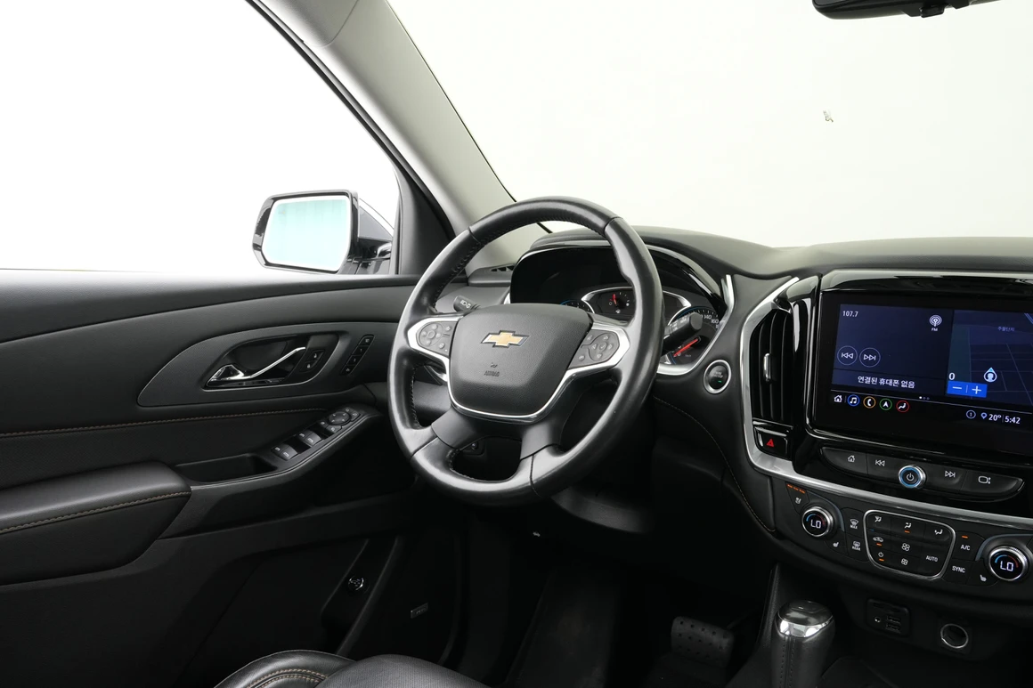 Chevrolet Traverse - Фото 17