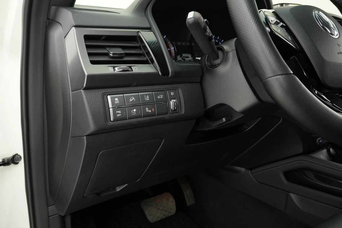 KG Mobility (Ssangyong) Rexton - Фото 24
