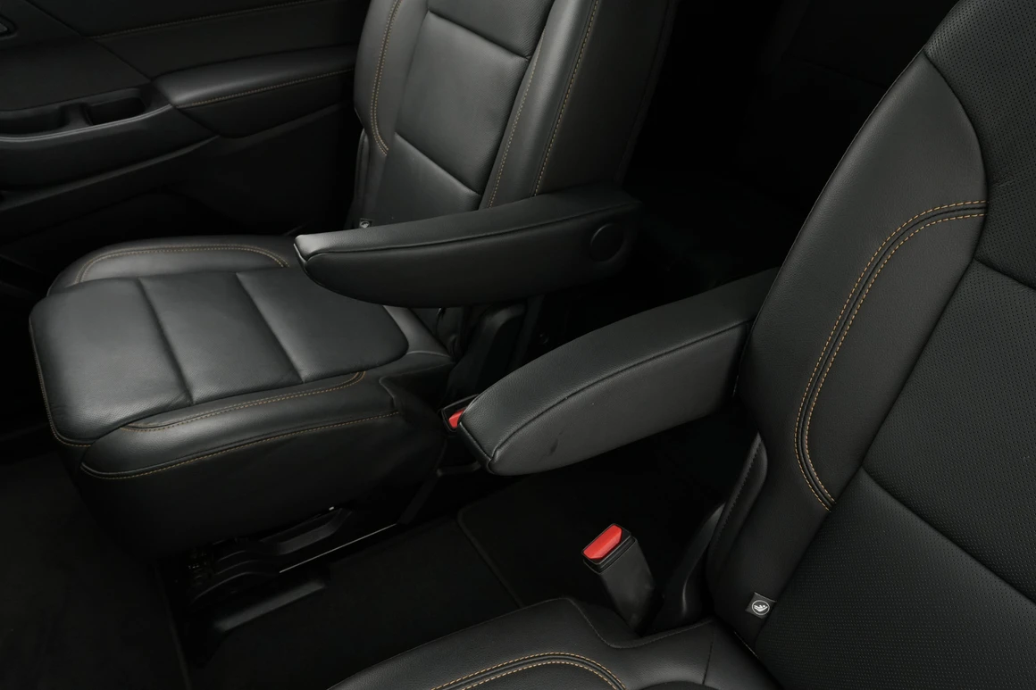 Chevrolet Traverse - Фото 32