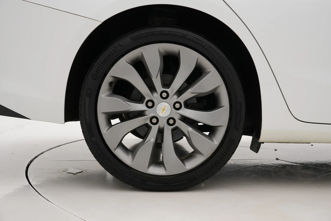 Chevrolet Malibu - Фото 16
