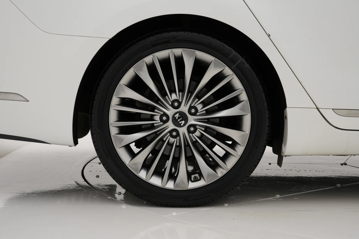 Kia K7 - Фото 16