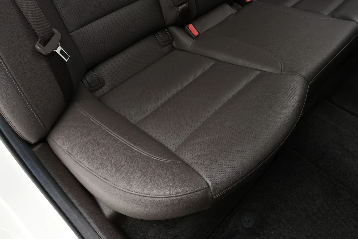 Kia K7 - Фото 32