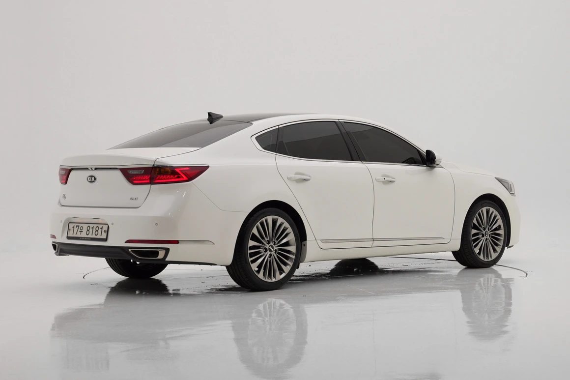 Kia K7 - Фото 6